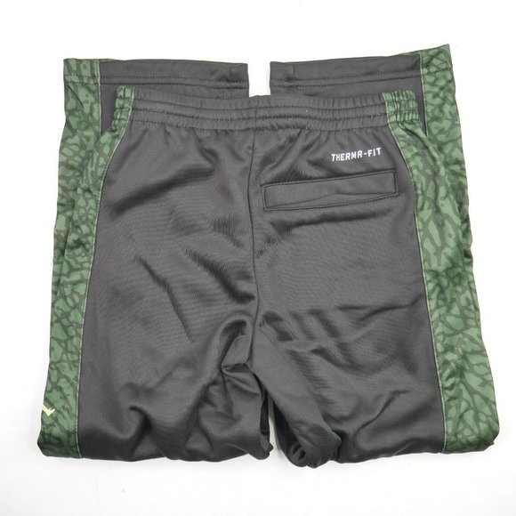 Nike Air Jordan Boys Size 6 Fleece Sweatpants & T-Shirt Outfit Irish Black/Green - Picture 4 of 6